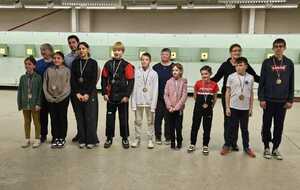 Les équipes Ecole De Tir avec leurs coachs